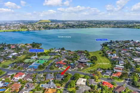 Photo of property in 146 Fisher Parade, Farm Cove, Auckland, 2012
