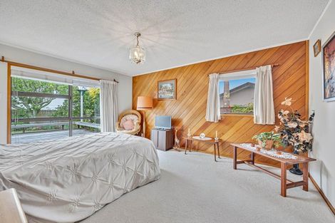 Photo of property in 22 Glucina Avenue, West Harbour, Auckland, 0618