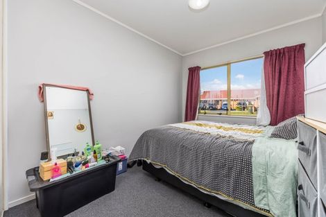 Photo of property in 1 Tullis Place, Burswood, Auckland, 2013