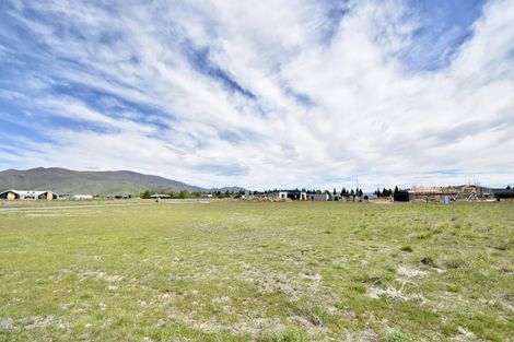 Photo of property in 10 Peak Drive, Twizel, 7901