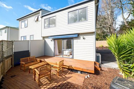 Photo of property in 6 Exmouth Road, Northcote, Auckland, 0627