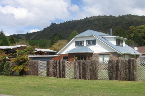 Photo of property in 1 Benn Road, Lake Okareka, Rotorua, 3076