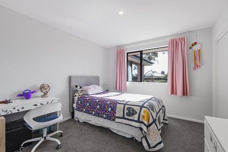 Photo of property in 22 Minerva Crescent, Woodend, 7610