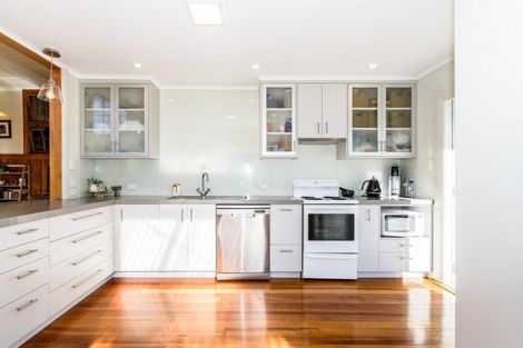 Photo of property in 10122 State Highway 1, Taihape, 4795