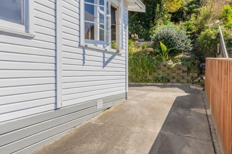 Photo of property in 7 Smale Terrace, Hospital Hill, Napier, 4110