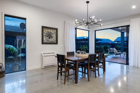 Photo of property in 99 The Boulevard, Papamoa Beach, Papamoa, 3118