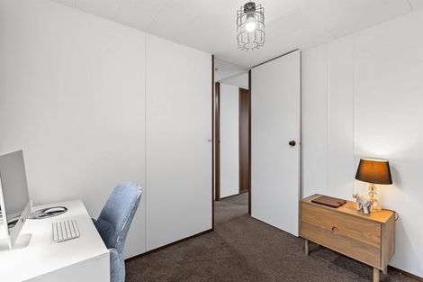 Photo of property in 8a Queenspark Drive, Parklands, Christchurch, 8083