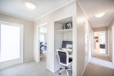 Photo of property in 579 Featherston Street, Roslyn, Palmerston North, 4414