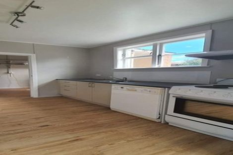 Photo of property in 106 Moorefield Road, Johnsonville, Wellington, 6037