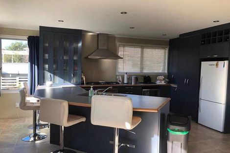 Photo of property in 31 Finchley Road, Torbay, Auckland, 0630