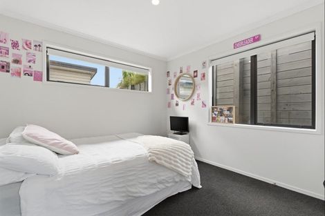 Photo of property in 4 Pense Place, Papamoa, 3118