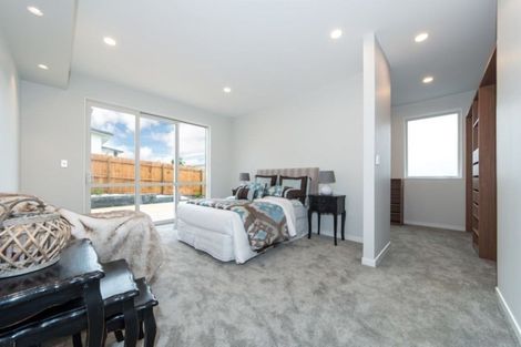 Photo of property in 4 Carder Holland Way, Hobsonville, Auckland, 0618