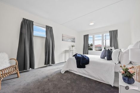 Photo of property in 43 Russell Road, Wainuiomata, Lower Hutt, 5014