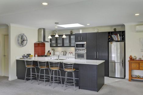 Photo of property in 5 Tararua Crescent, Carterton, 5713