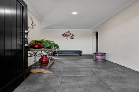 Photo of property in 38 Montague Grove, Stratford, 4332