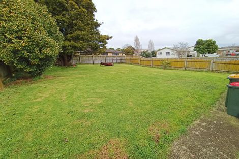 Photo of property in 2/12 Gifford Road, Papatoetoe, Auckland, 2025