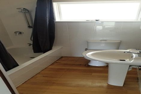 Photo of property in 2/21 Ellen Avenue, Hillcrest, Auckland, 0627