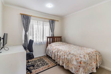 Photo of property in 16 Janway Avenue, Flat Bush, Auckland, 2016