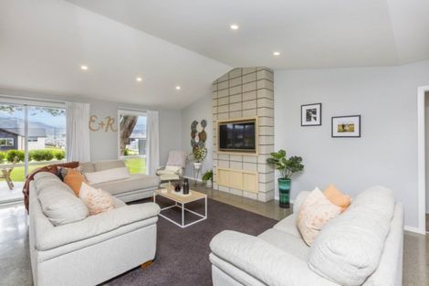 Photo of property in 36 Hopkirk Avenue, Wallaceville, Upper Hutt, 5018