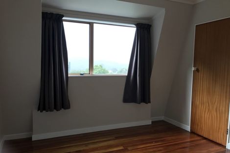 Photo of property in 89 Churton Drive, Churton Park, Wellington, 6037