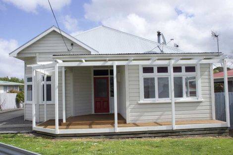 Photo of property in 68 East Street, Feilding, 4702