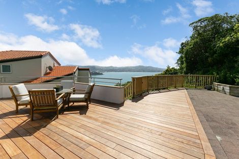 Photo of property in 8 Countess Close, Maupuia, Wellington, 6022