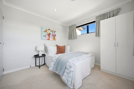 Photo of property in 20 Riroriro Road, Hobsonville, Auckland, 0616