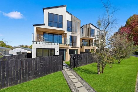 Photo of property in 8 Stanley Avenue, Milford, Auckland, 0620