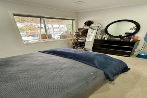 Photo of property in 20 Alma Street, Te Atatu South, Auckland, 0610