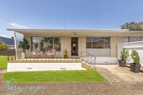 Photo of property in 2/25 Pinedale Place, Henderson, Auckland, 0610