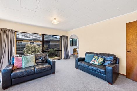 Photo of property in 72 Kapanui Road, Waikanae, 5036