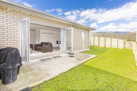 Photo of property in 21 Sunstone Crescent, Brown Owl, Upper Hutt, 5018