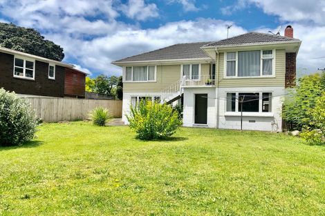 Photo of property in 3 Trinidad Road, Sunnynook, Auckland, 0620