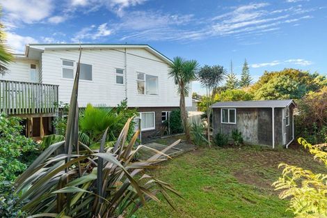 Photo of property in 18 Island View Terrace, Waikanae Beach, Waikanae, 5036