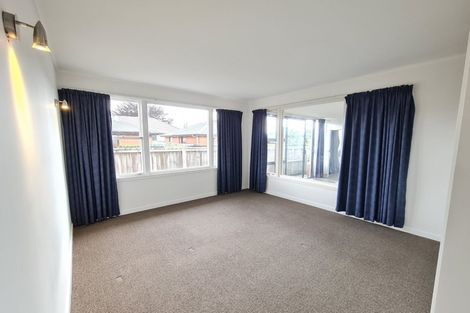 Photo of property in 99 Avonhead Road, Avonhead, Christchurch, 8042