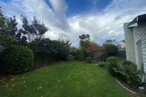 Photo of property in 11a Rutherglen Avenue, Ilam, Christchurch, 8041