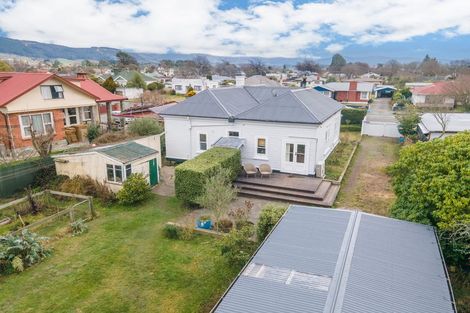 Photo of property in 19 Rhodes Street, Waimate, 7924