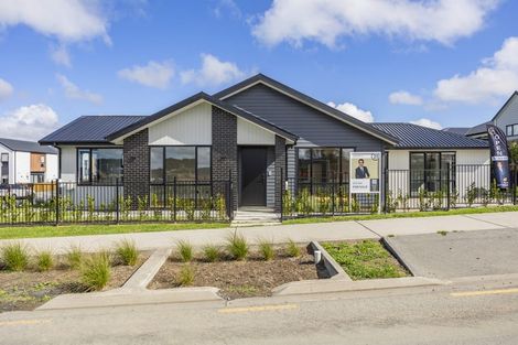 Photo of property in 75 Podgora Avenue, Huapai, Kumeu, 0810