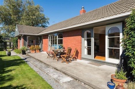 Photo of property in 30 Plynlimon Road, Fendalton, Christchurch, 8052