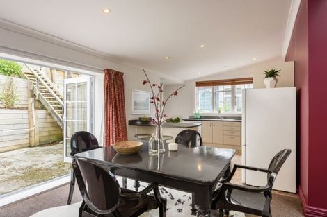 Photo of property in 11 Devon Street, Aro Valley, Wellington, 6021