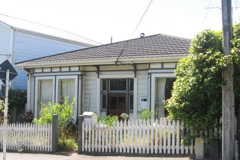 Photo of property in 129 Tasman Street, Mount Cook, Wellington, 6021