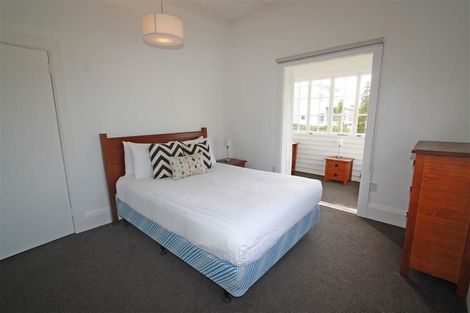 Photo of property in 9 Fillis Street, New Plymouth, 4310