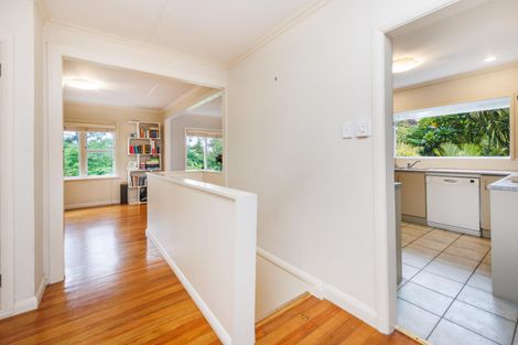 Photo of property in 140 Aokautere Drive, Fitzherbert, Palmerston North, 4410