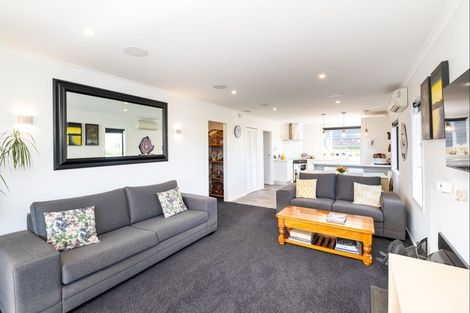 Photo of property in 22 Elbourne Street, Taradale, Napier, 4112