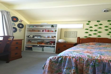 Photo of property in 36 Loloma Drive, Half Moon Bay, Auckland, 2012