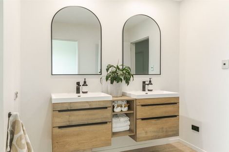 Photo of property in 44 Eastons Road, Westport, 7825