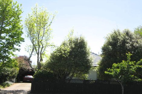 Photo of property in 77 Farquhars Road, Redwood, Christchurch, 8051