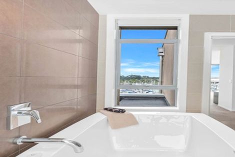 Photo of property in 81 Pine Harbour Parade, Beachlands, Auckland, 2018