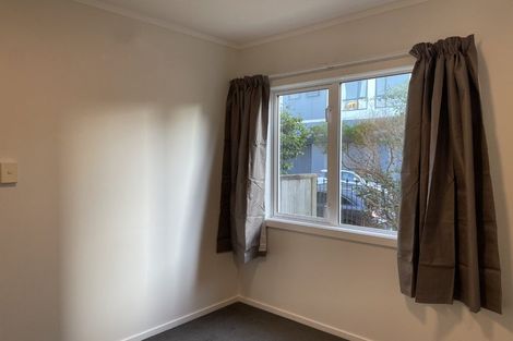 Photo of property in 17/3 Kelvin Grove, Te Aro, Wellington, 6011