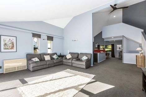 Photo of property in 6 Ensign Lane, Whitby, Porirua, 5024